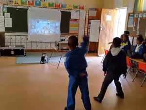 VIDEO:  2014.10.30.Grade 1 Temperance Town Primary Xbox Kinect